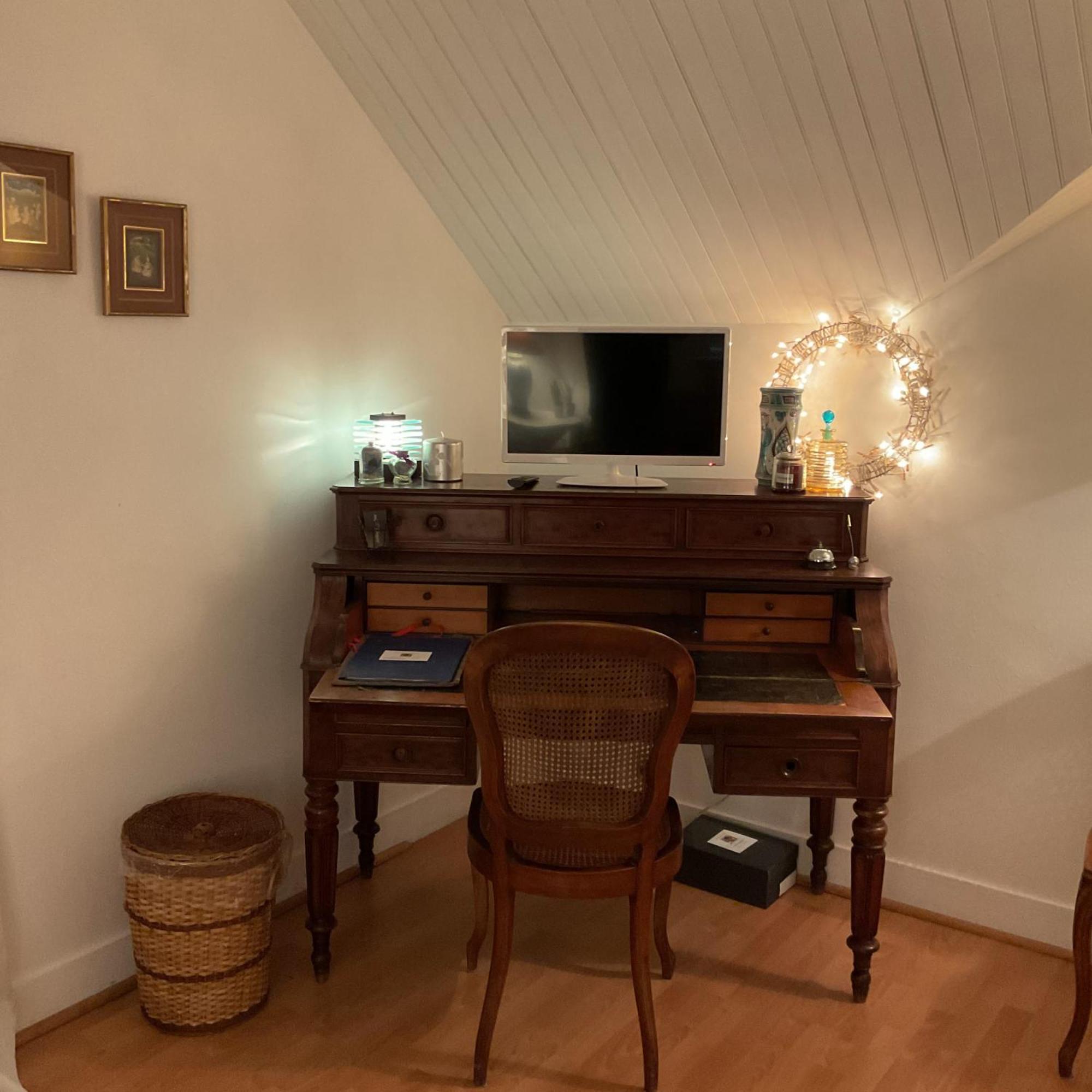 Appartement Atelier Chez Marie à Carnetin Chambre photo